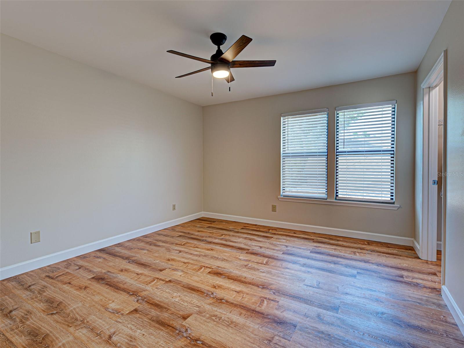 Image 34 of 54 For 4008 Crockers Lake Boulevard 22