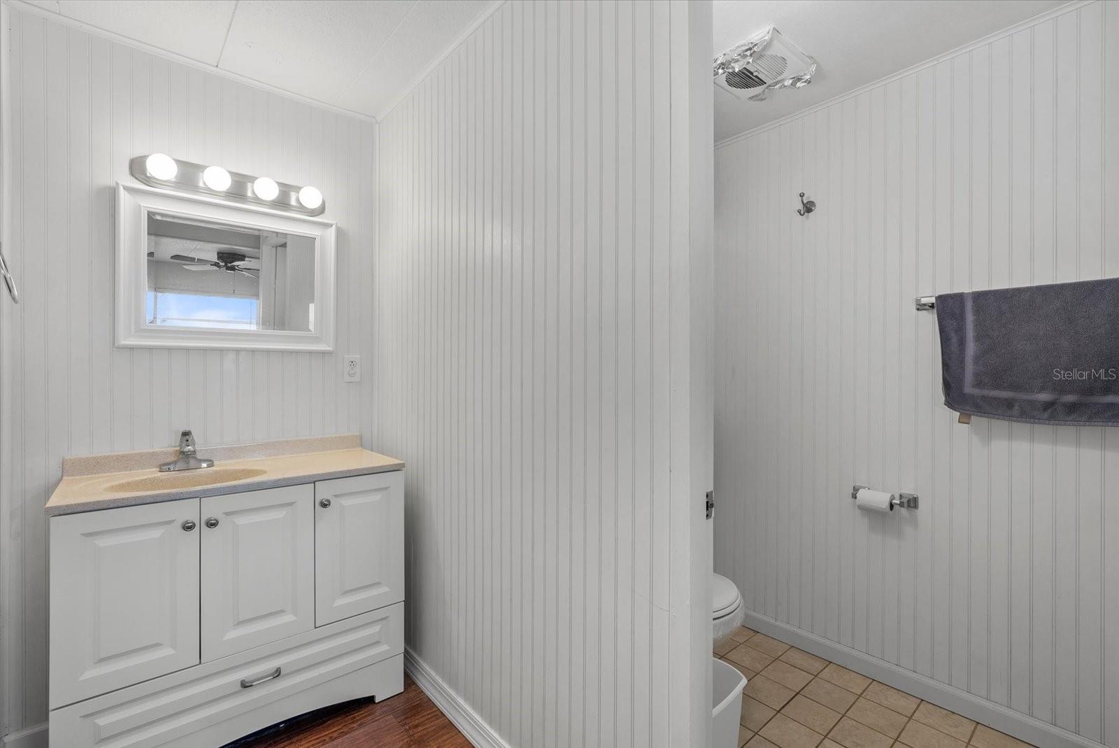 Image 22 of 34 For 5316 53rd Avenue E B2
