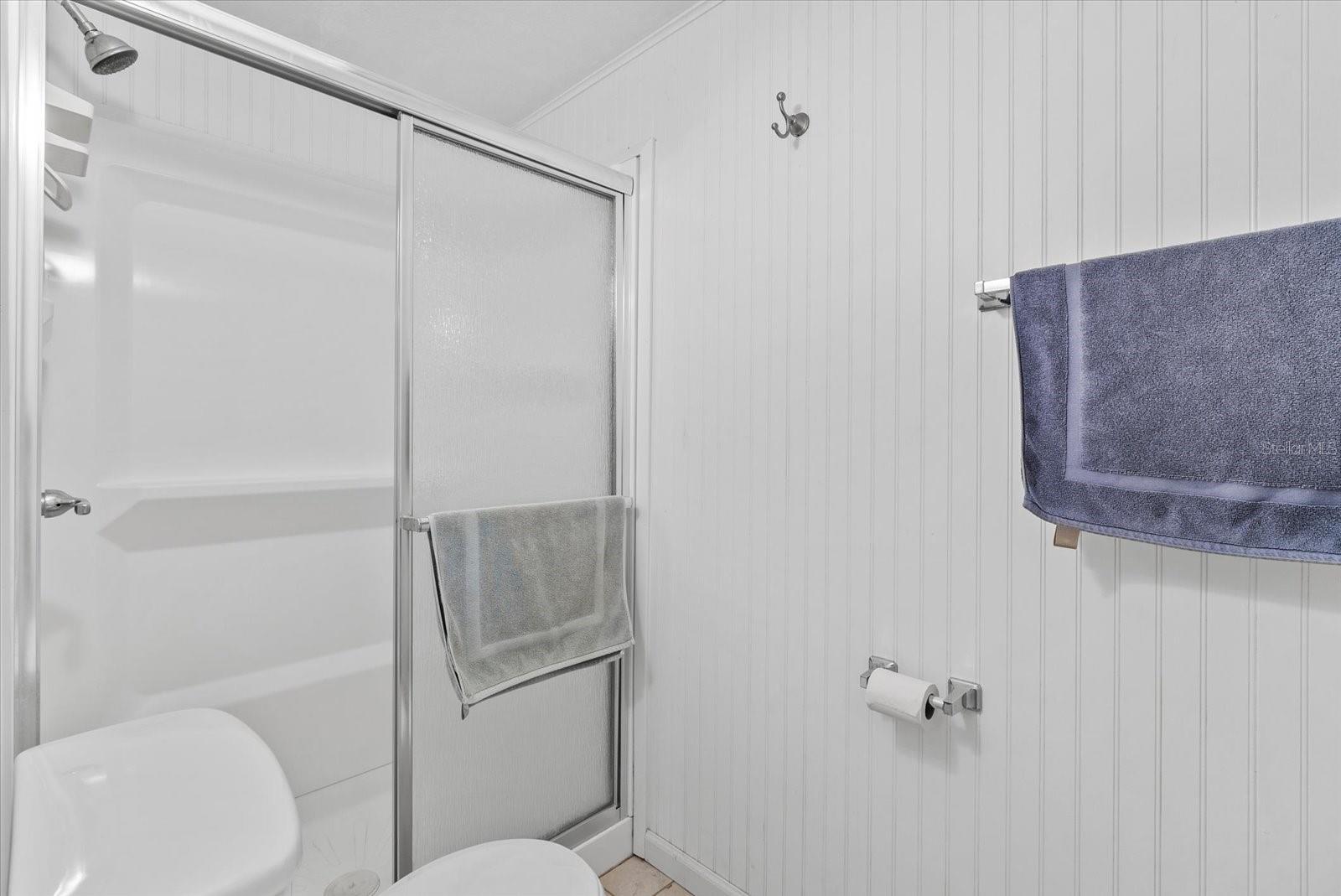 Image 23 of 34 For 5316 53rd Avenue E B2
