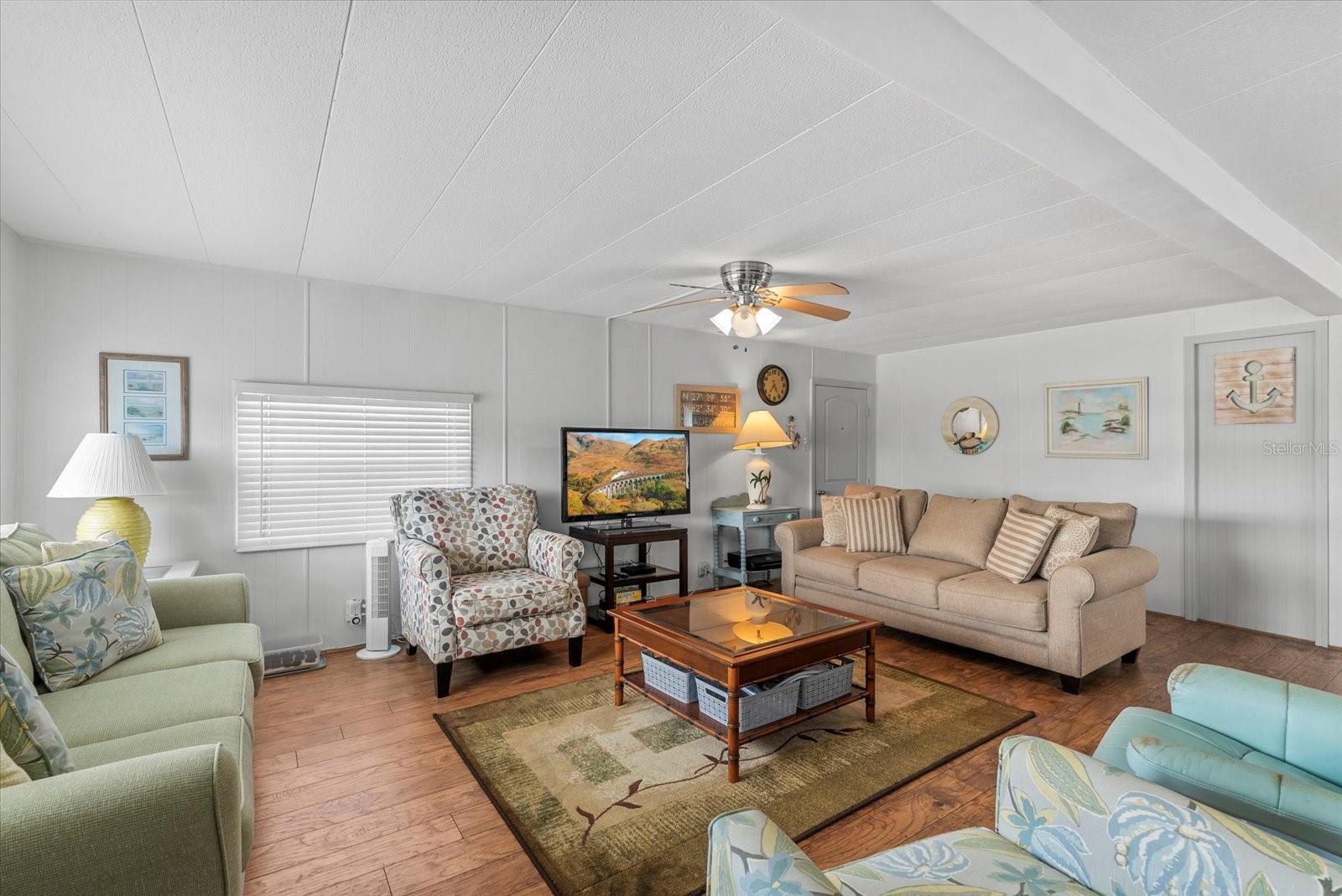 Image 4 of 34 For 5316 53rd Avenue E B2