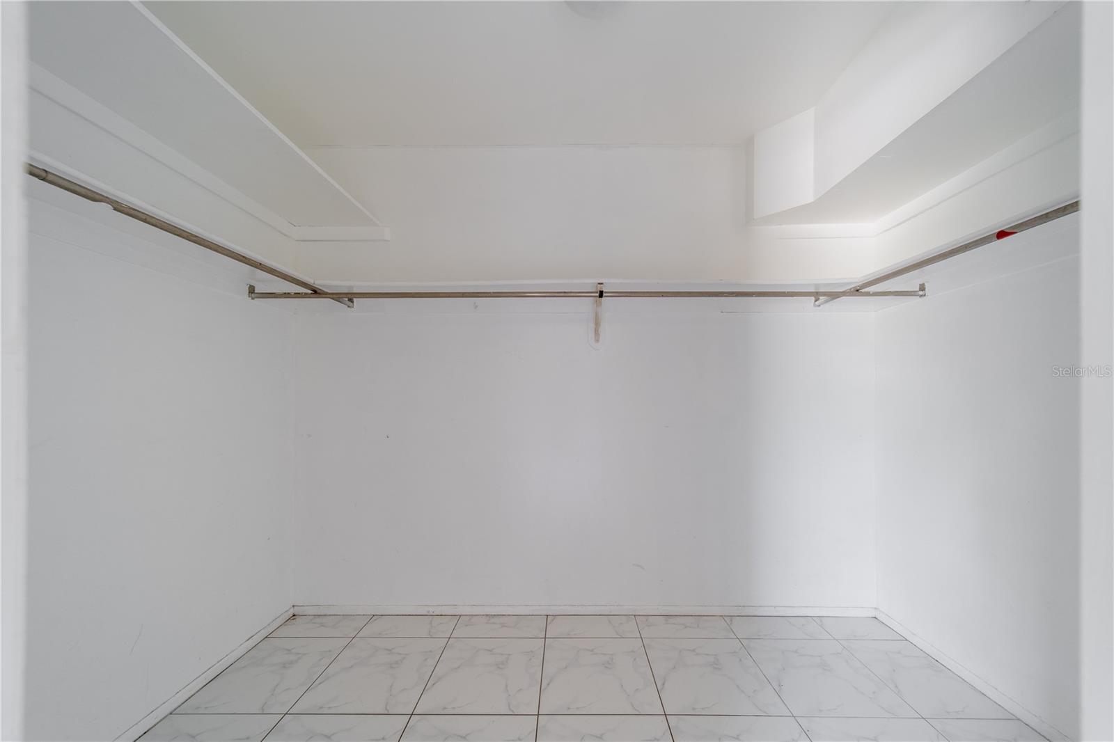 Image 10 of 32 For 4045 Conway Boulevard