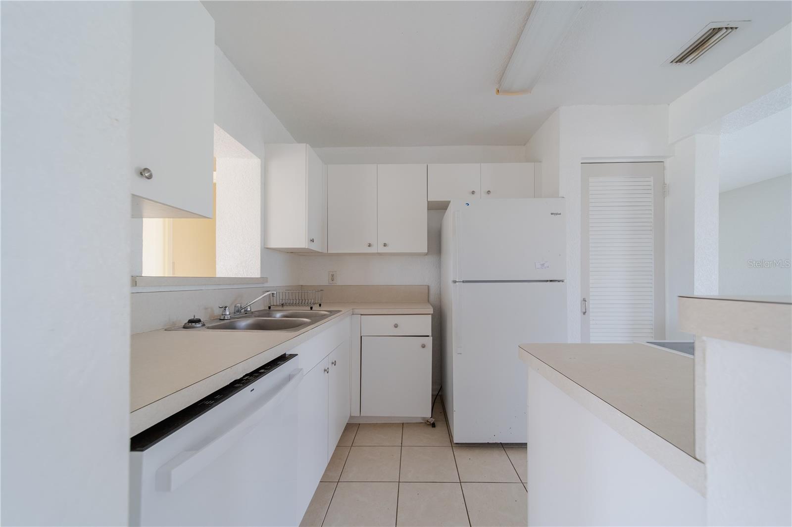 Image 20 of 32 For 4045 Conway Boulevard