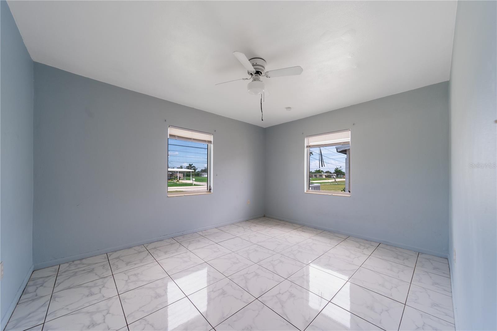 Image 6 of 32 For 4045 Conway Boulevard