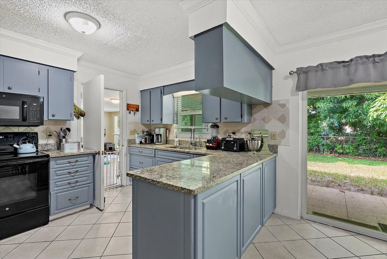 Image 16 of 29 For 4928 Habana Drive