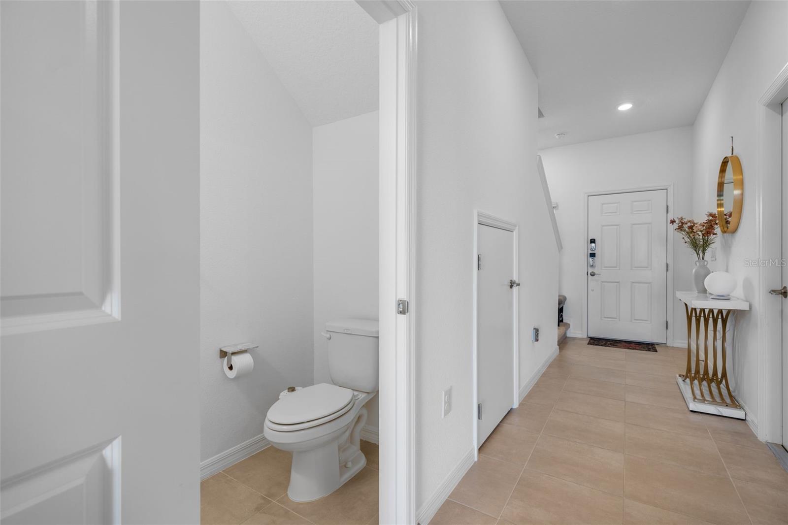Image 14 of 41 For 5734 Archipelago Street