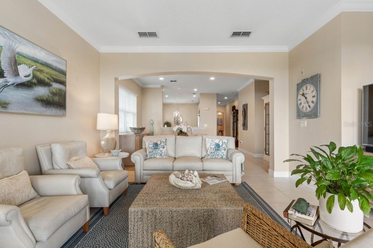 Image 14 of 24 For 700 Cinnamon Beach Way 625