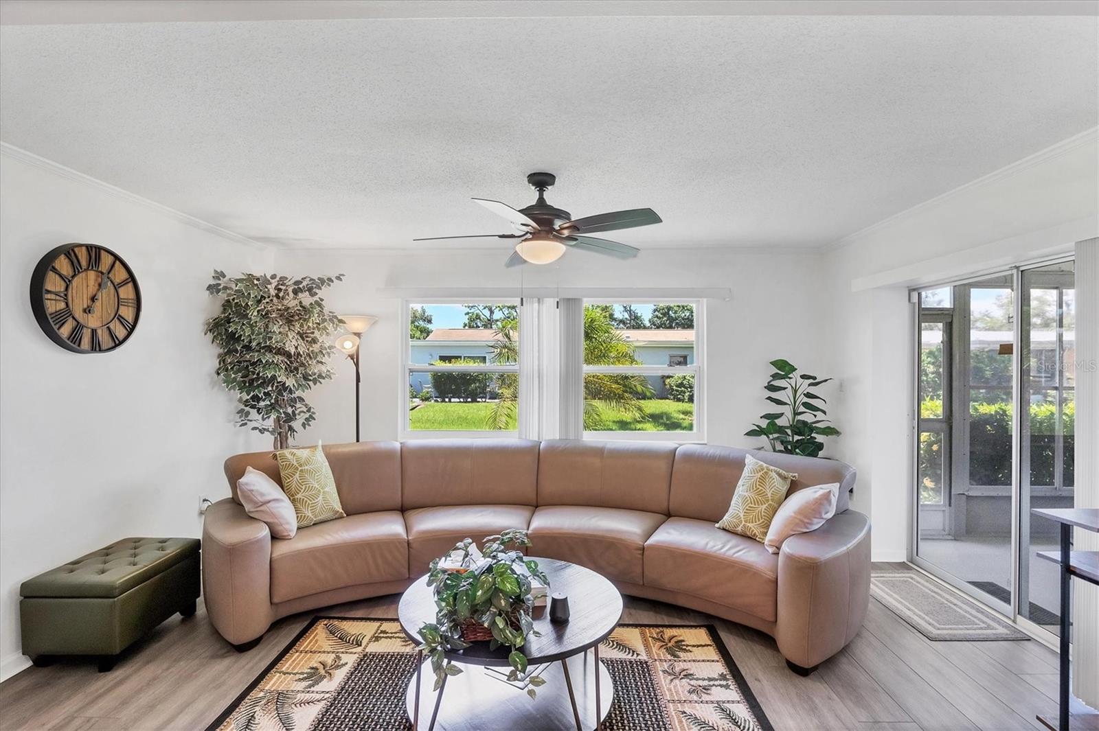 Image 12 of 40 For 3522 Silver Pine Court 90