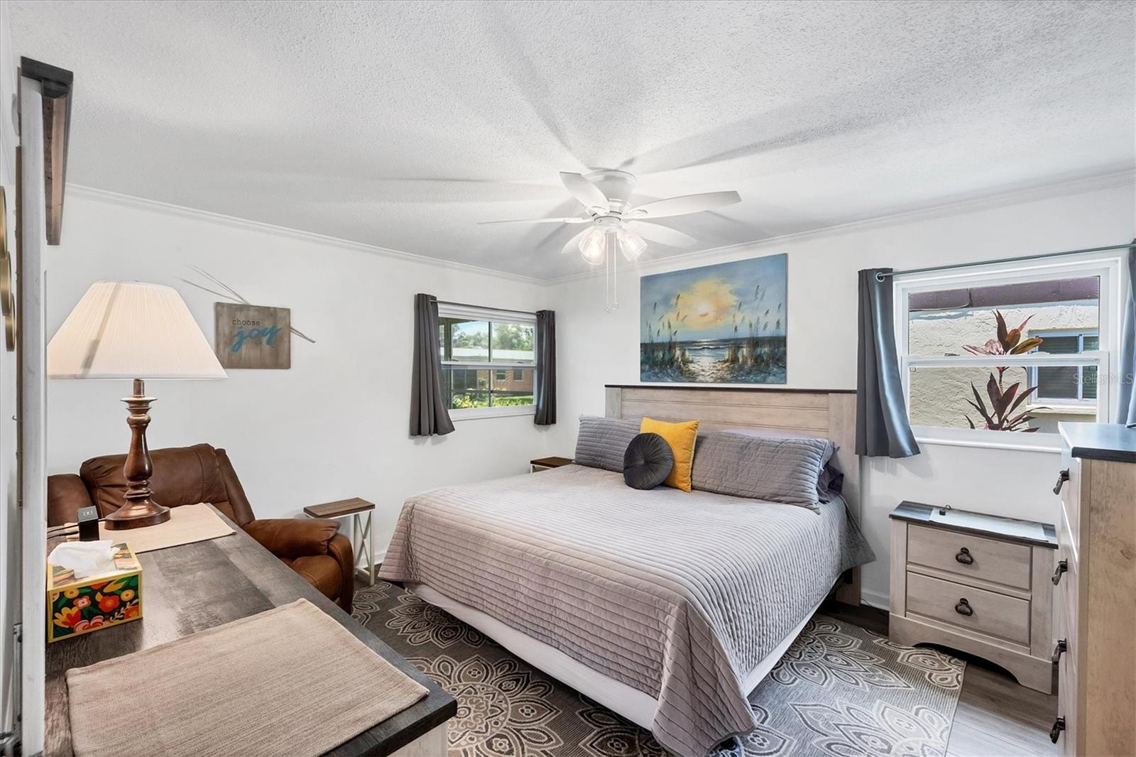Image 16 of 40 For 3522 Silver Pine Court 90