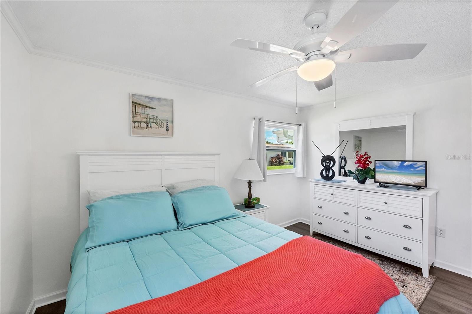 Image 22 of 40 For 3522 Silver Pine Court 90