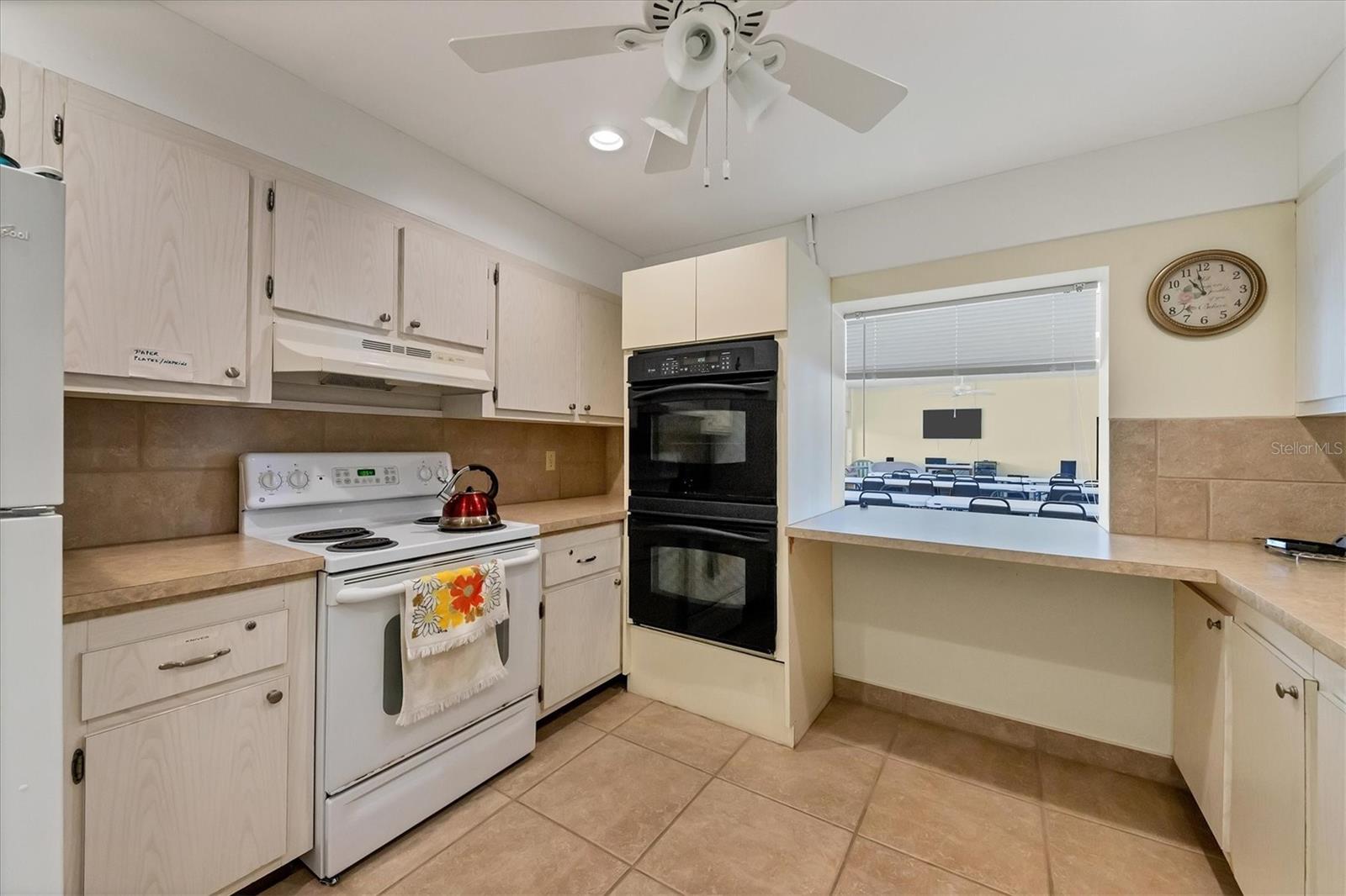 Image 35 of 40 For 3522 Silver Pine Court 90