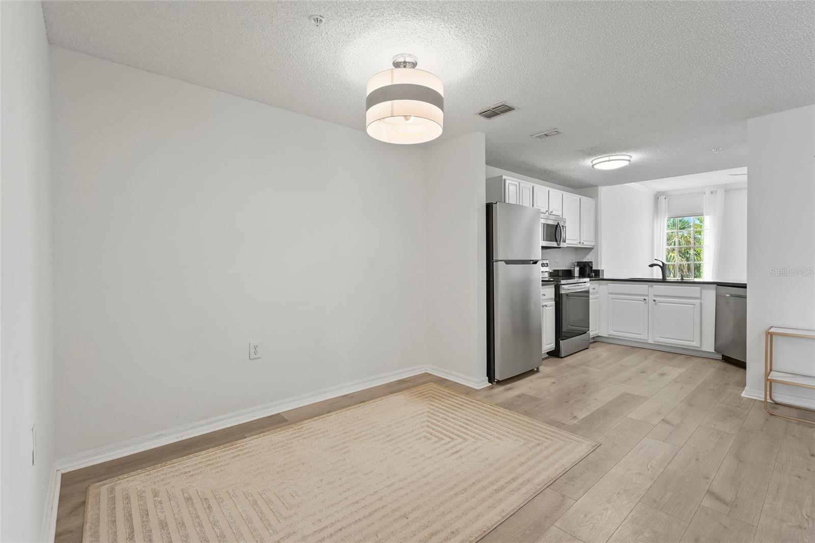 Image 17 of 75 For 5551 Bentgrass Drive 11-117