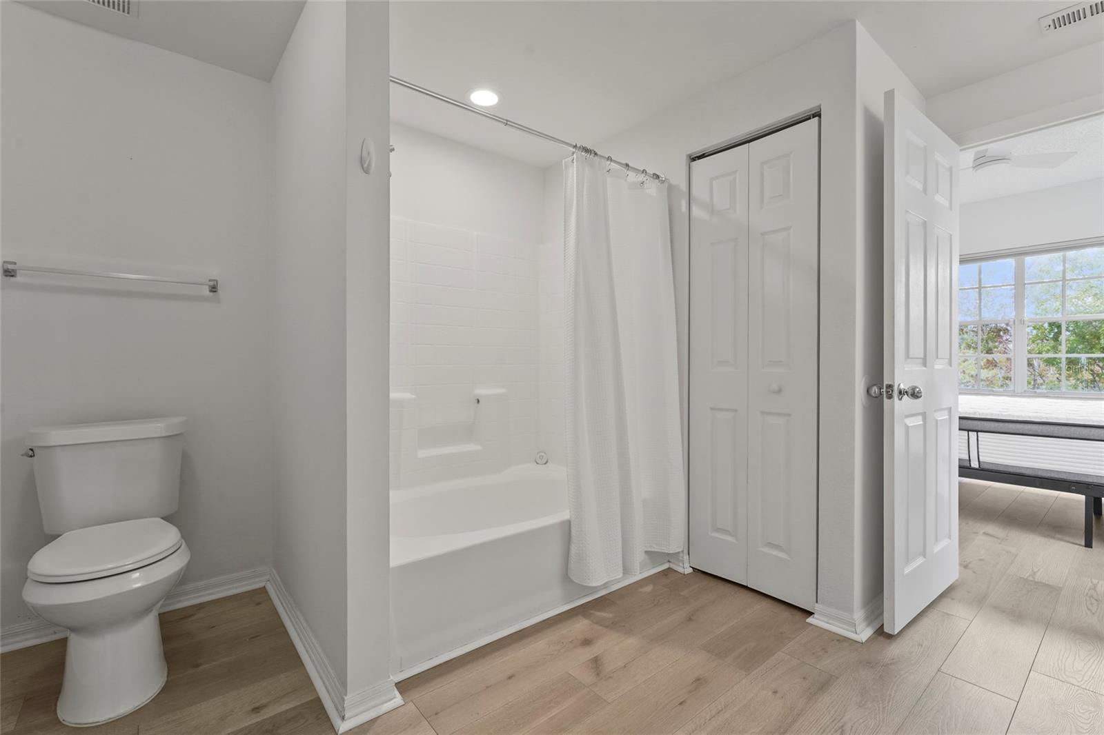 Image 30 of 75 For 5551 Bentgrass Drive 11-117