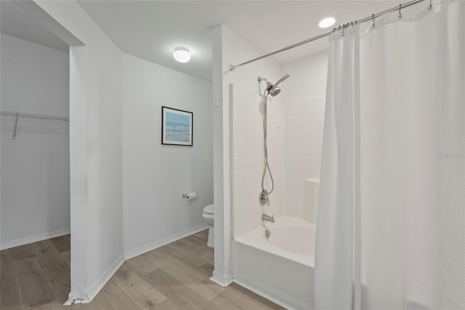 Image 31 of 75 For 5551 Bentgrass Drive 11-117