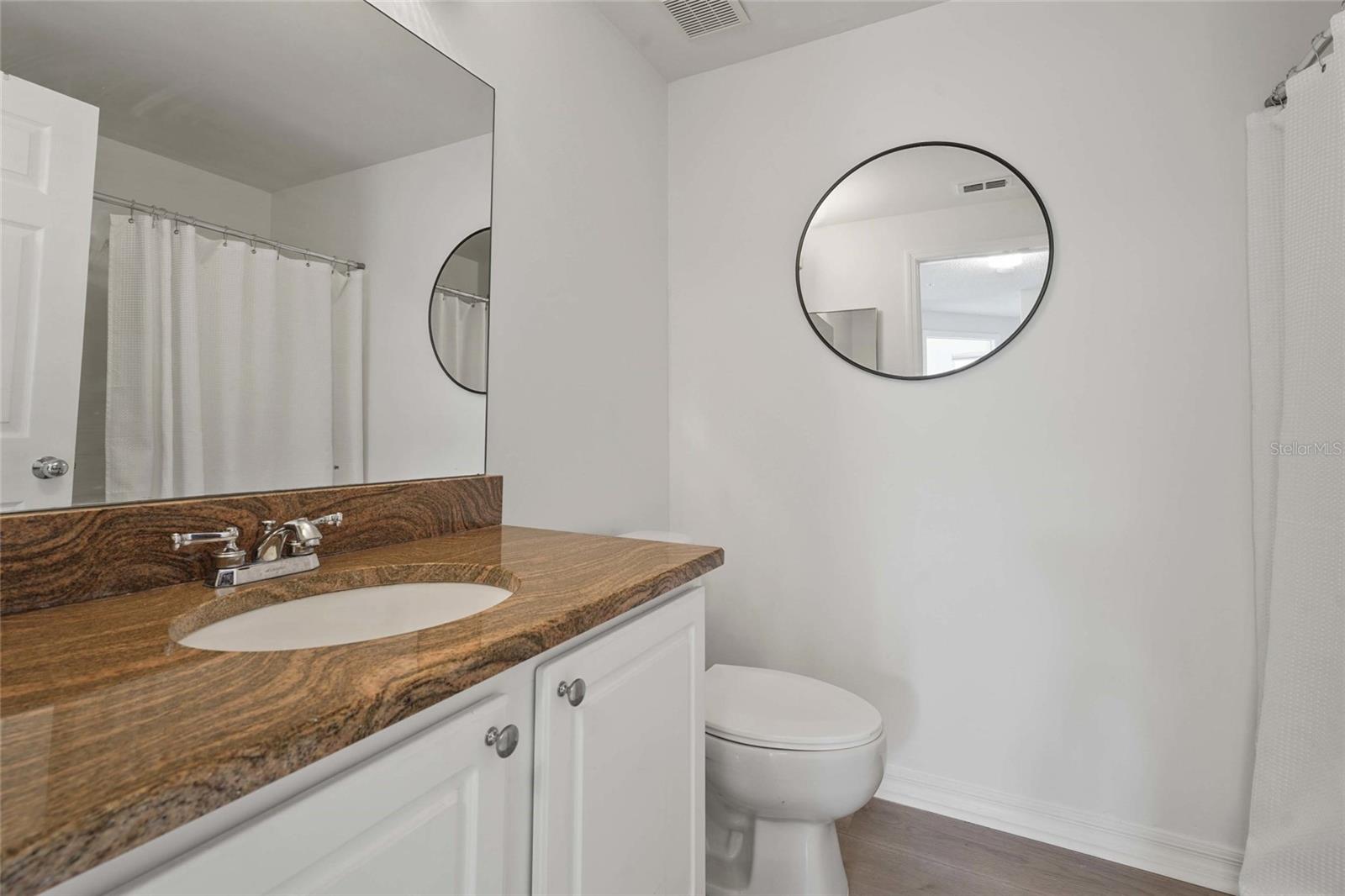 Image 35 of 75 For 5551 Bentgrass Drive 11-117