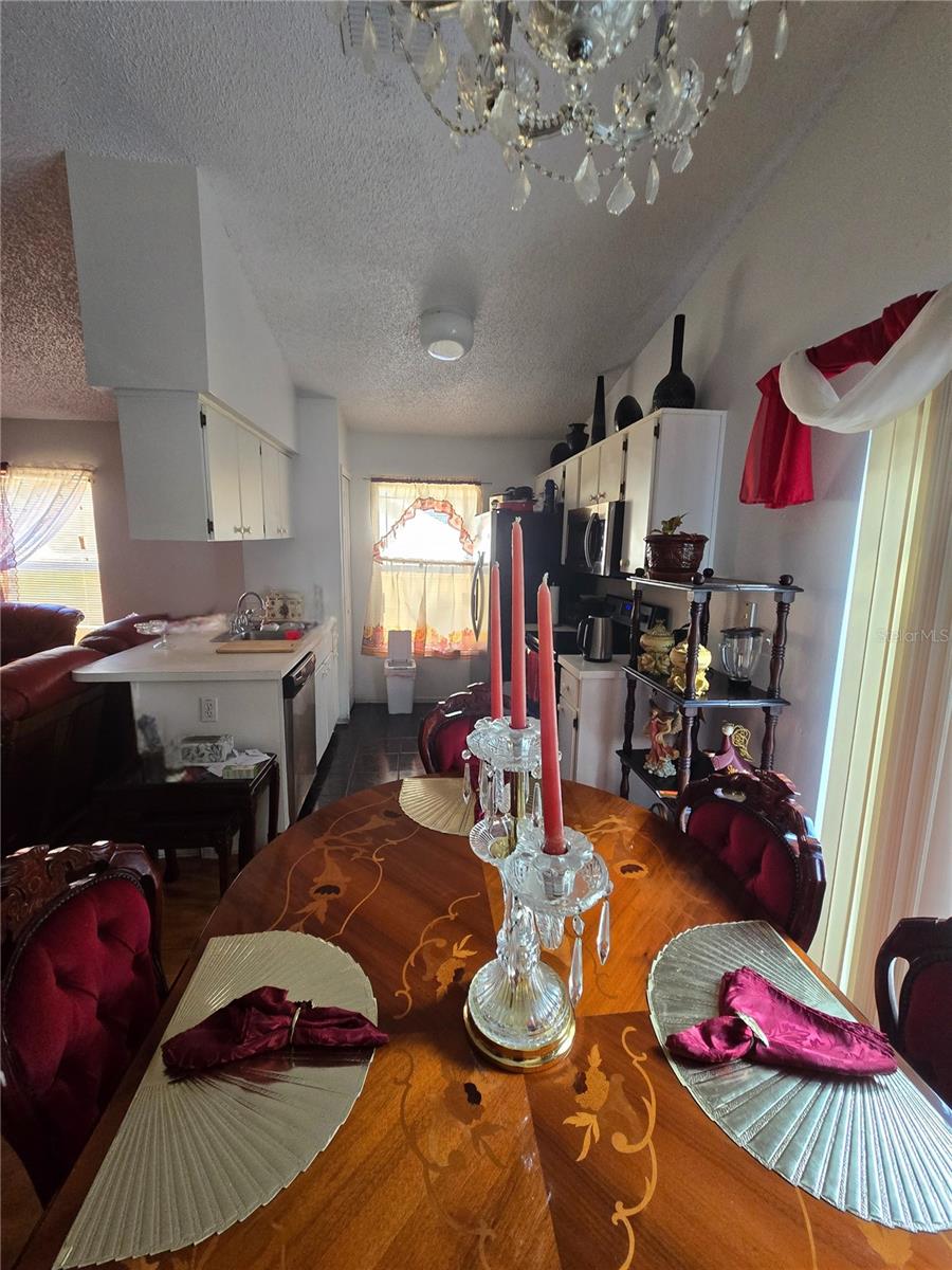 Image 11 of 21 For 5972 Kenlyn Court