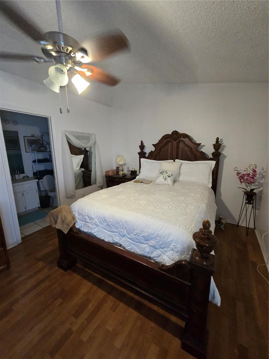Image 12 of 21 For 5972 Kenlyn Court