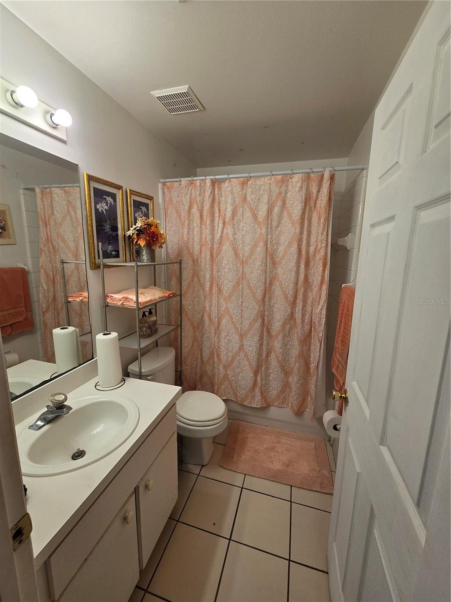 Image 18 of 21 For 5972 Kenlyn Court