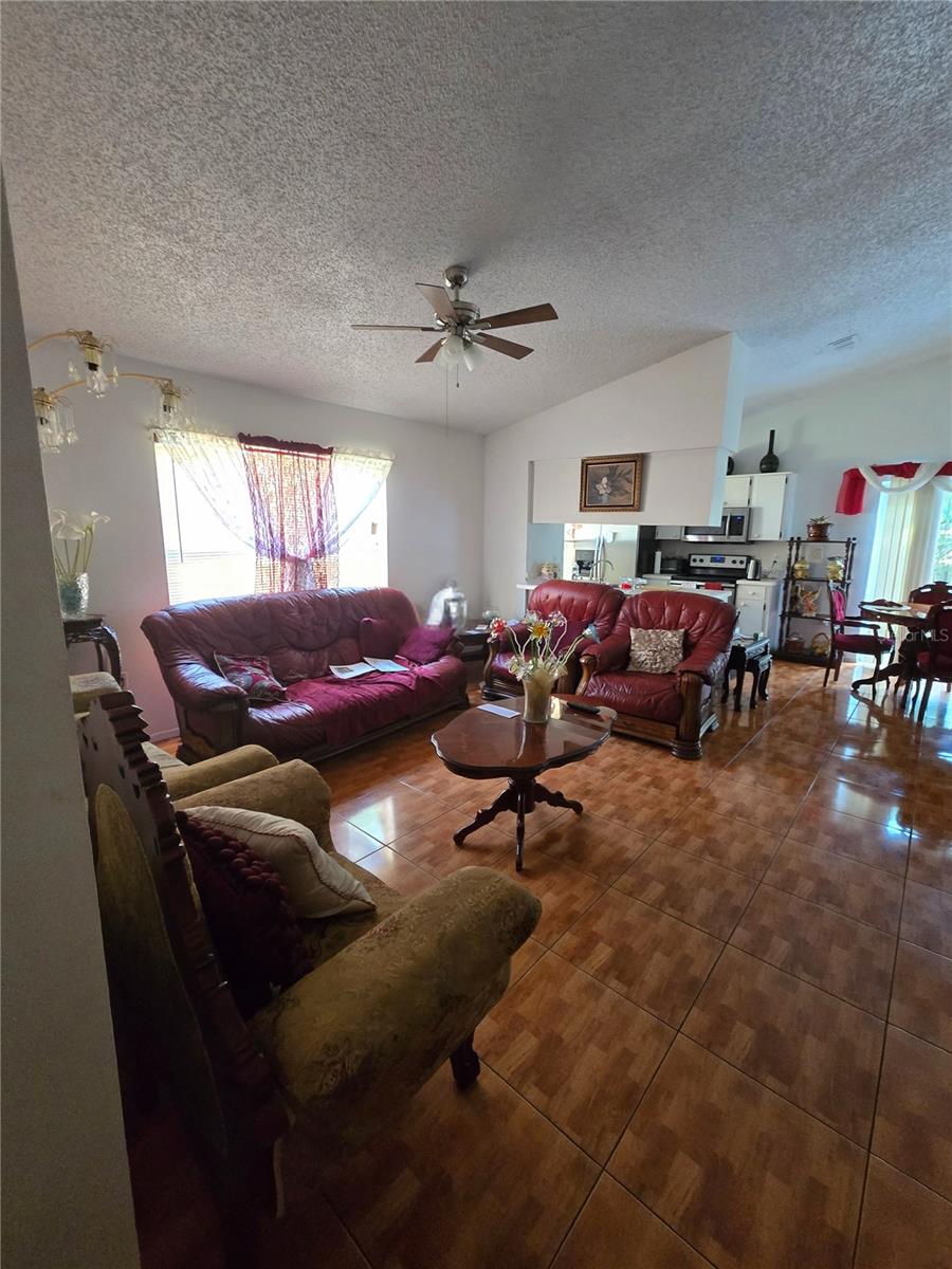 Image 5 of 21 For 5972 Kenlyn Court