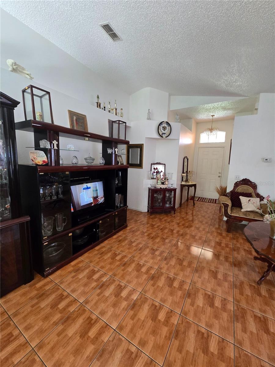 Image 6 of 21 For 5972 Kenlyn Court