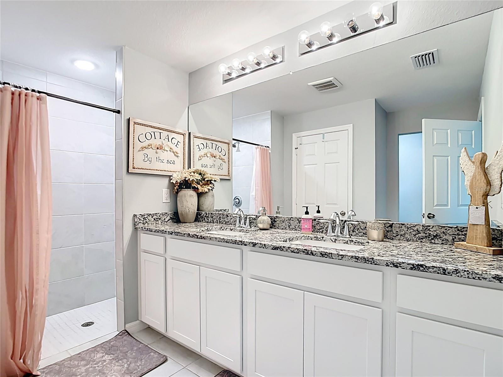 Image 15 of 30 For 2713 Embassy Road