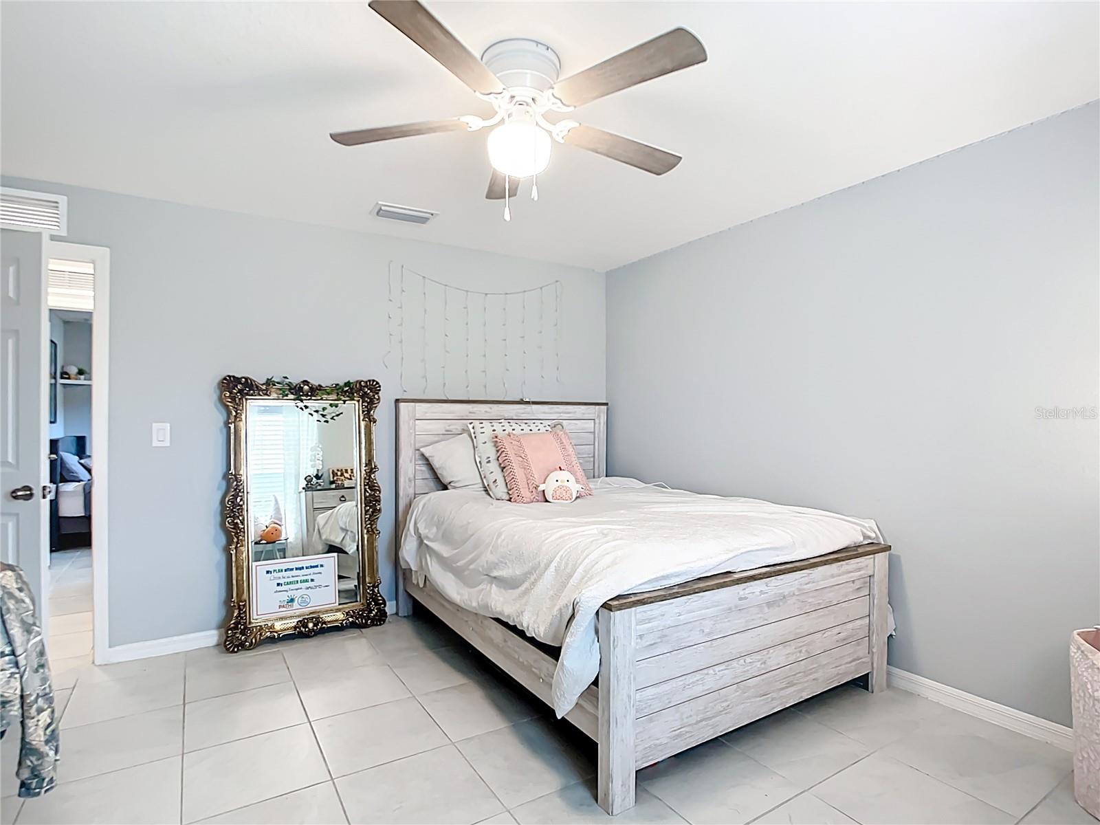 Image 19 of 30 For 2713 Embassy Road