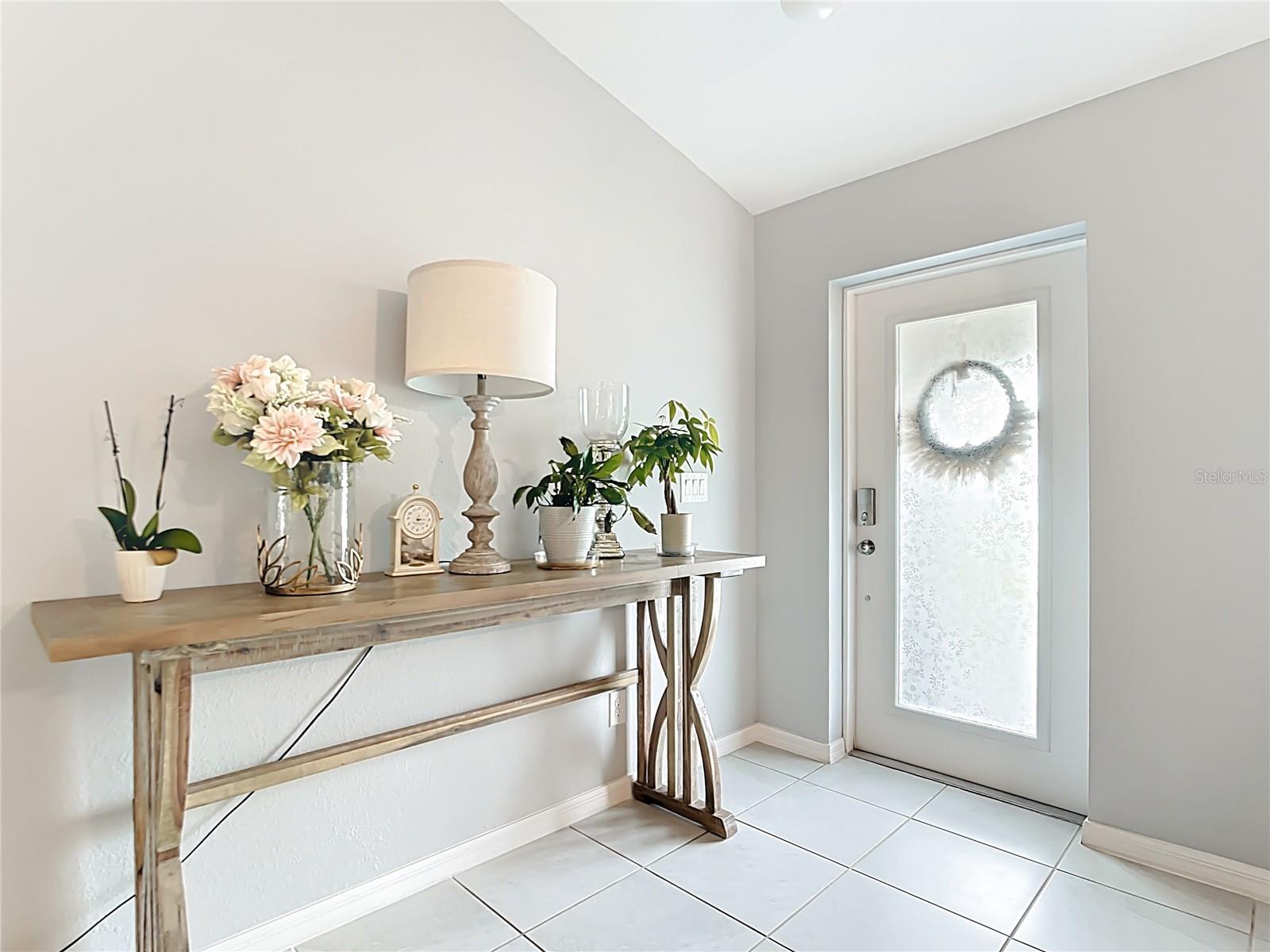 Image 3 of 30 For 2713 Embassy Road