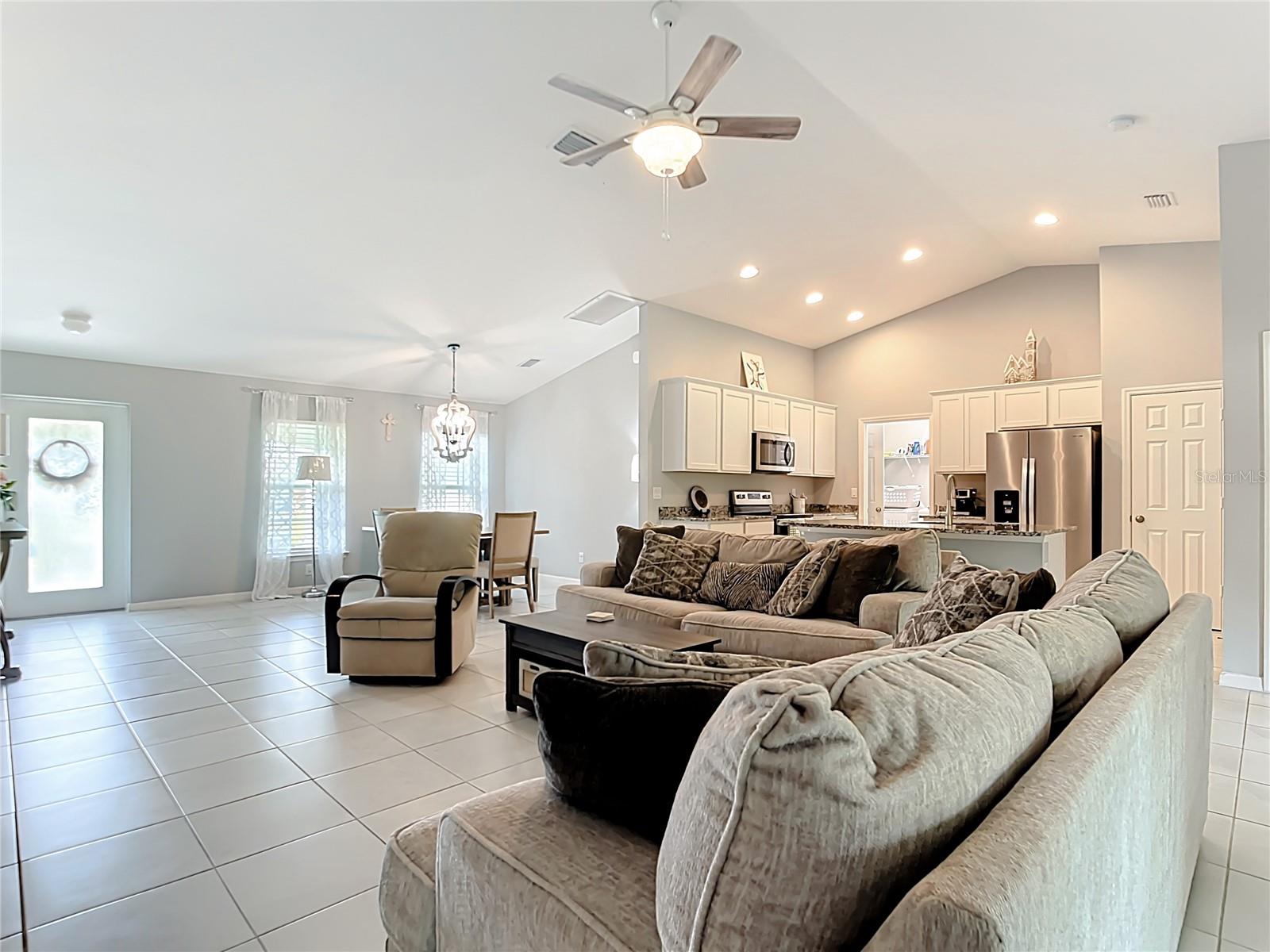 Image 7 of 30 For 2713 Embassy Road