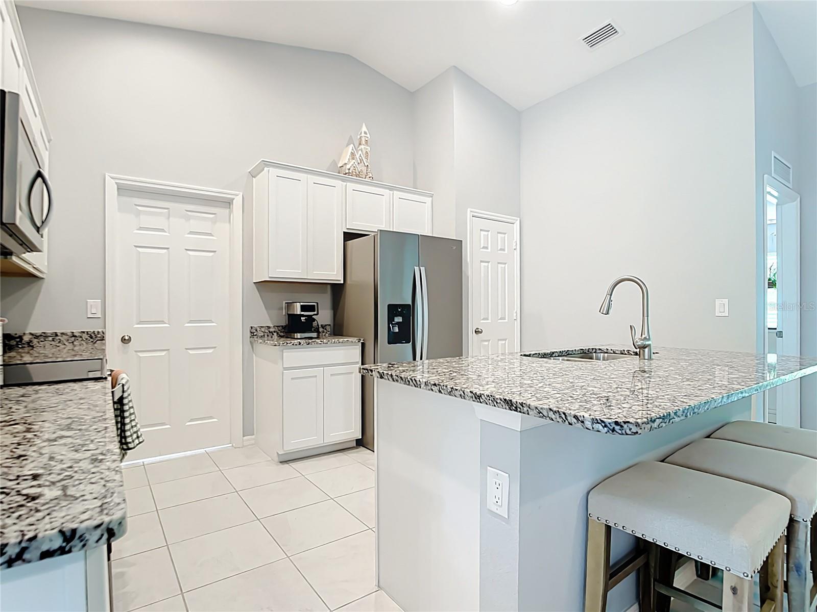 Image 9 of 30 For 2713 Embassy Road