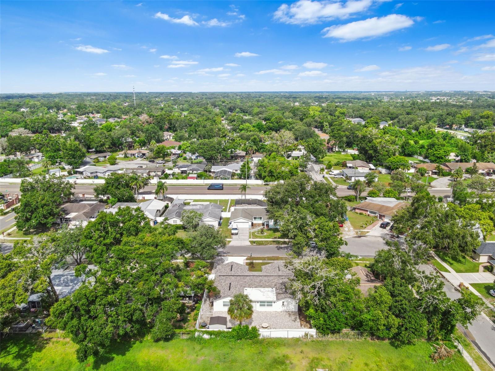 Listing photo id 9 for 107 Valley Circle