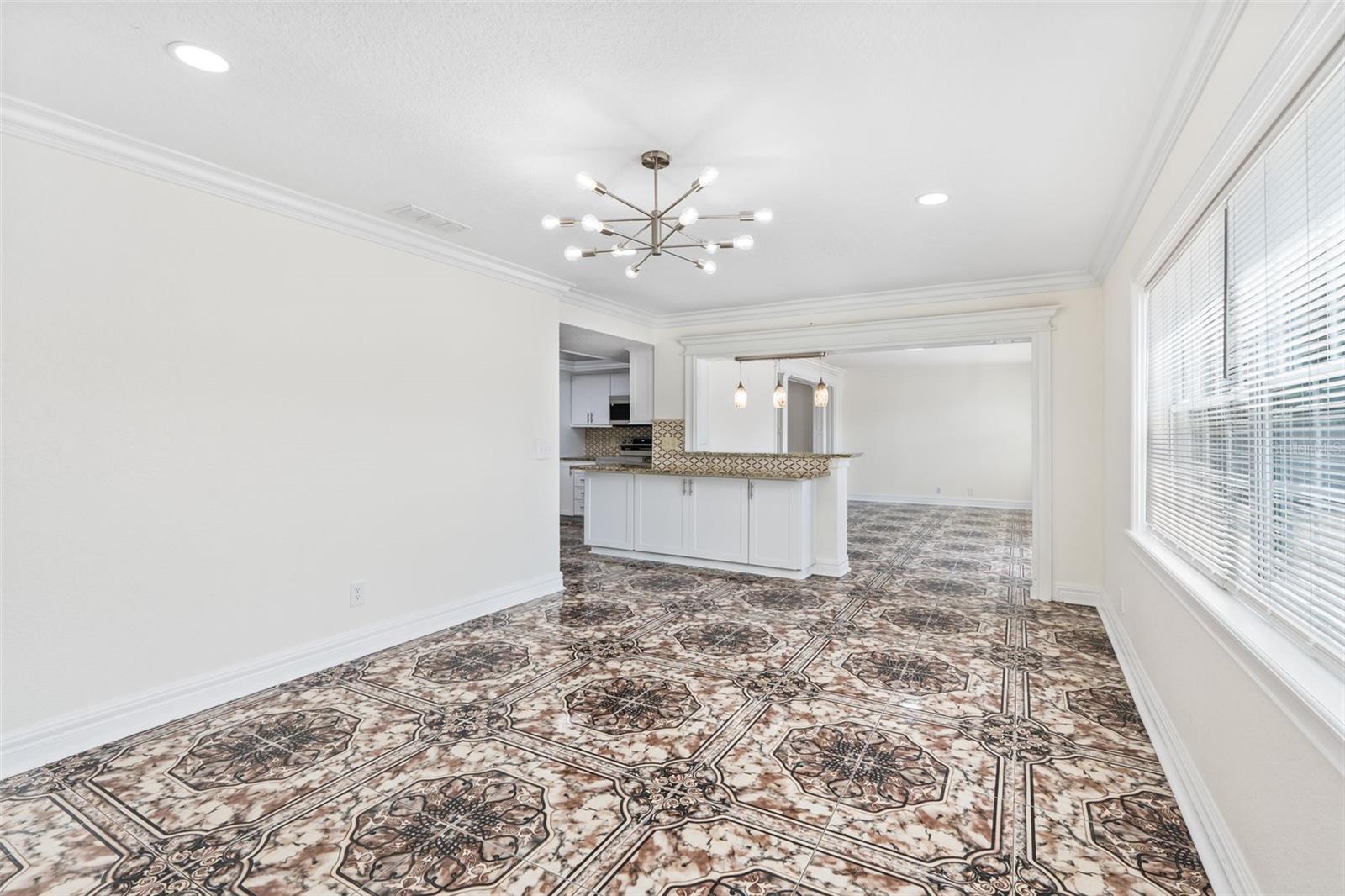 Listing photo id 25 for 107 Valley Circle