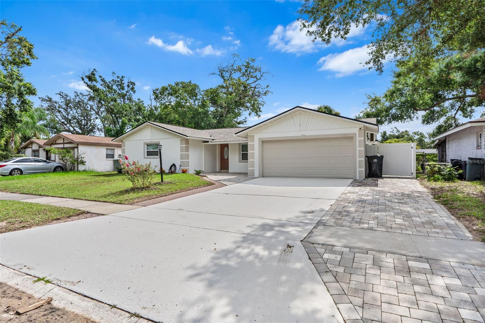 Listing photo id 1 for 107 Valley Circle