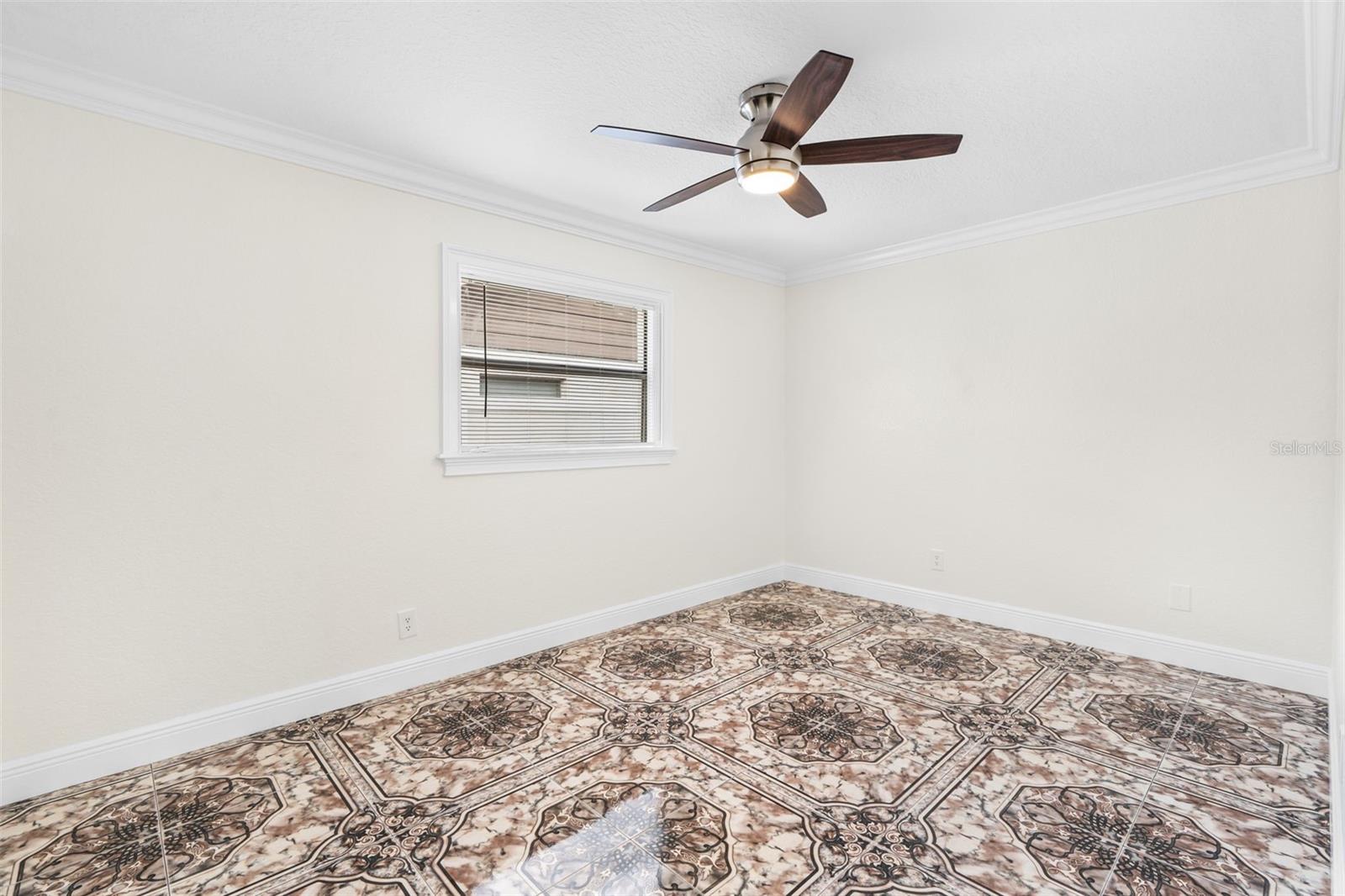 Listing photo id 29 for 107 Valley Circle