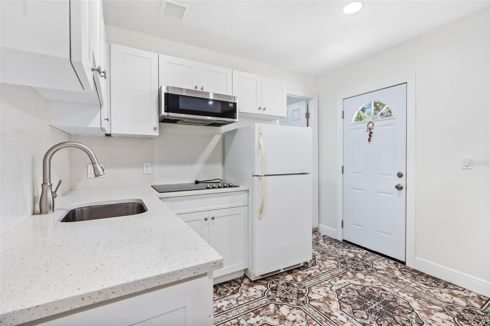 Listing photo id 39 for 107 Valley Circle
