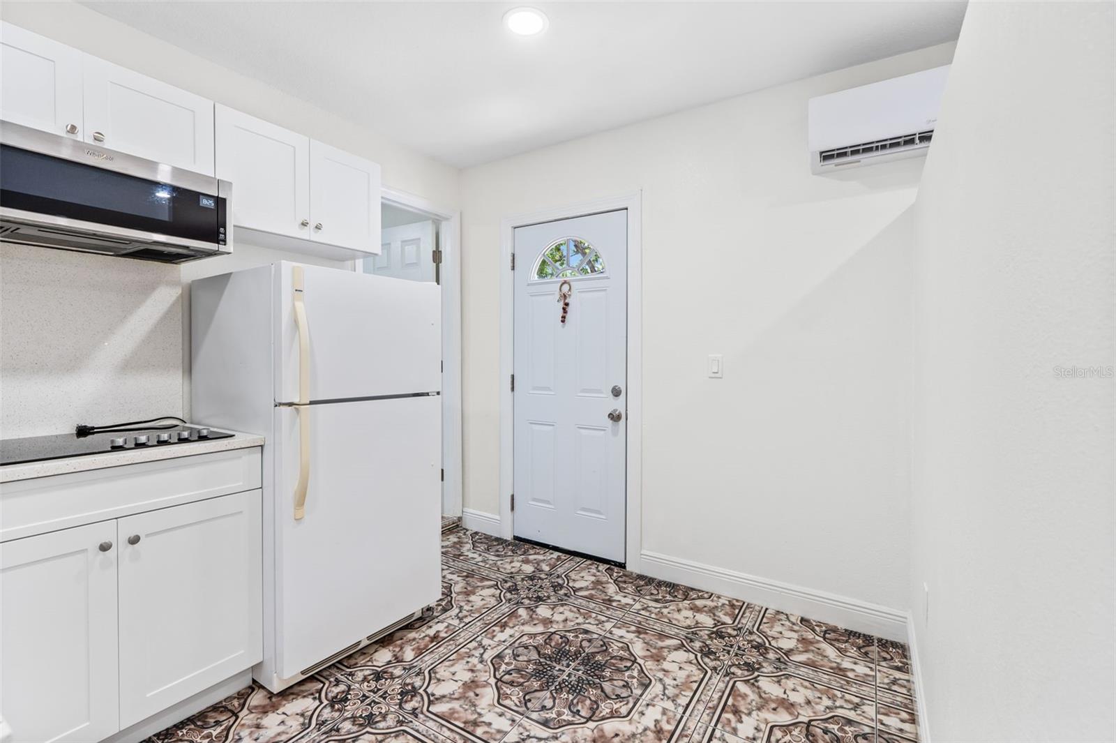 Listing photo id 40 for 107 Valley Circle