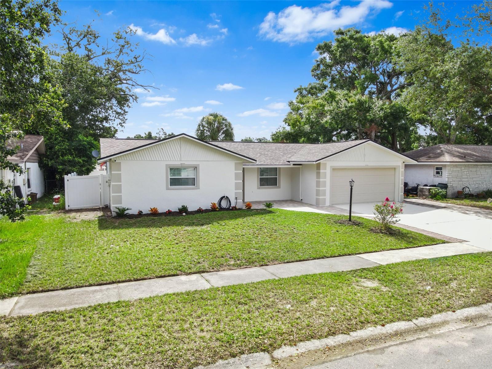 Listing photo id 3 for 107 Valley Circle