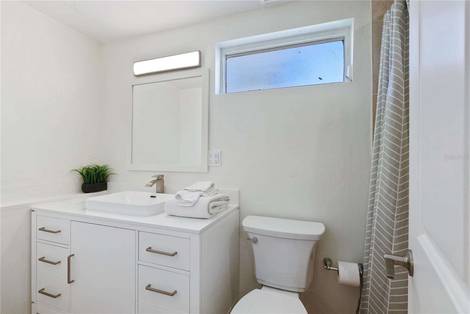 Image 15 of 18 For 2311 Waldemere Street B