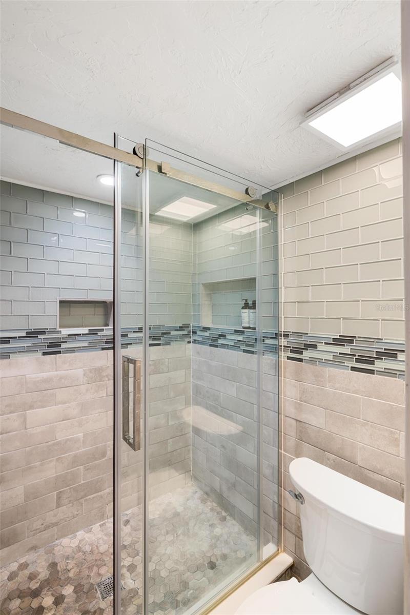 Image 30 of 62 For 1740 Alderman Street 12