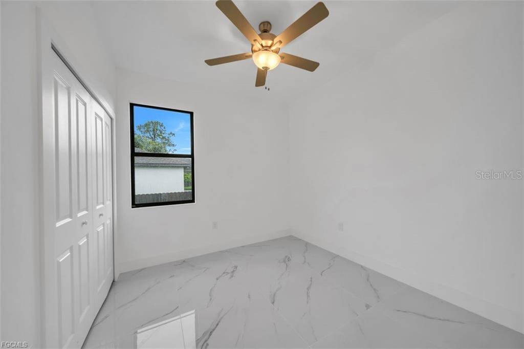 Image 20 of 39 For 224 Lomax Avenue S