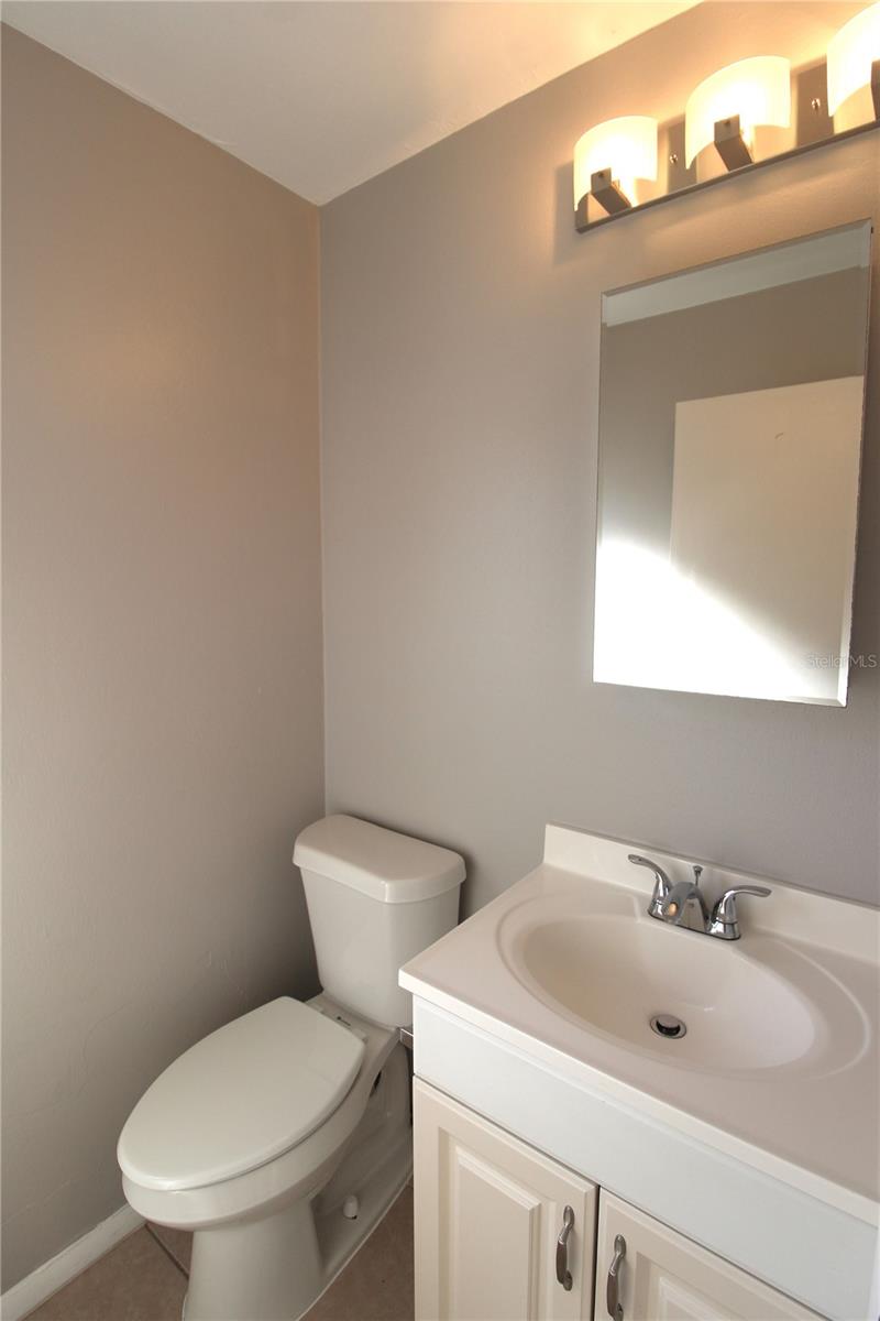 Image 11 of 14 For 474 Briarwood Road