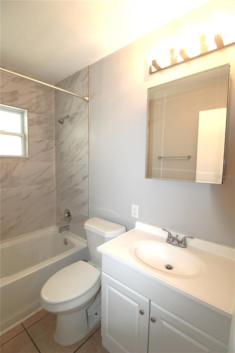 Image 8 of 14 For 474 Briarwood Road