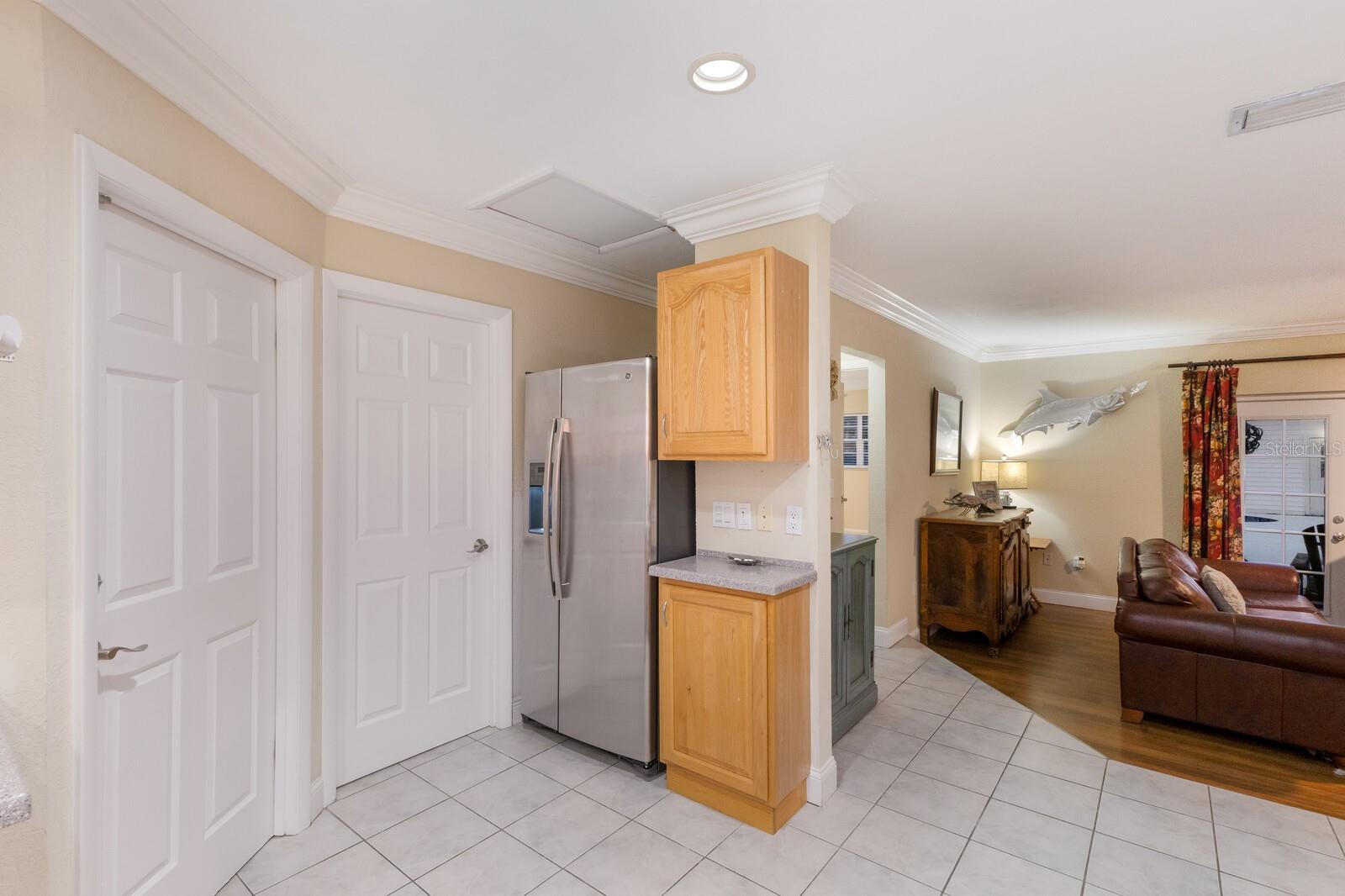 Image 13 of 38 For 7705 16th Avenue Nw