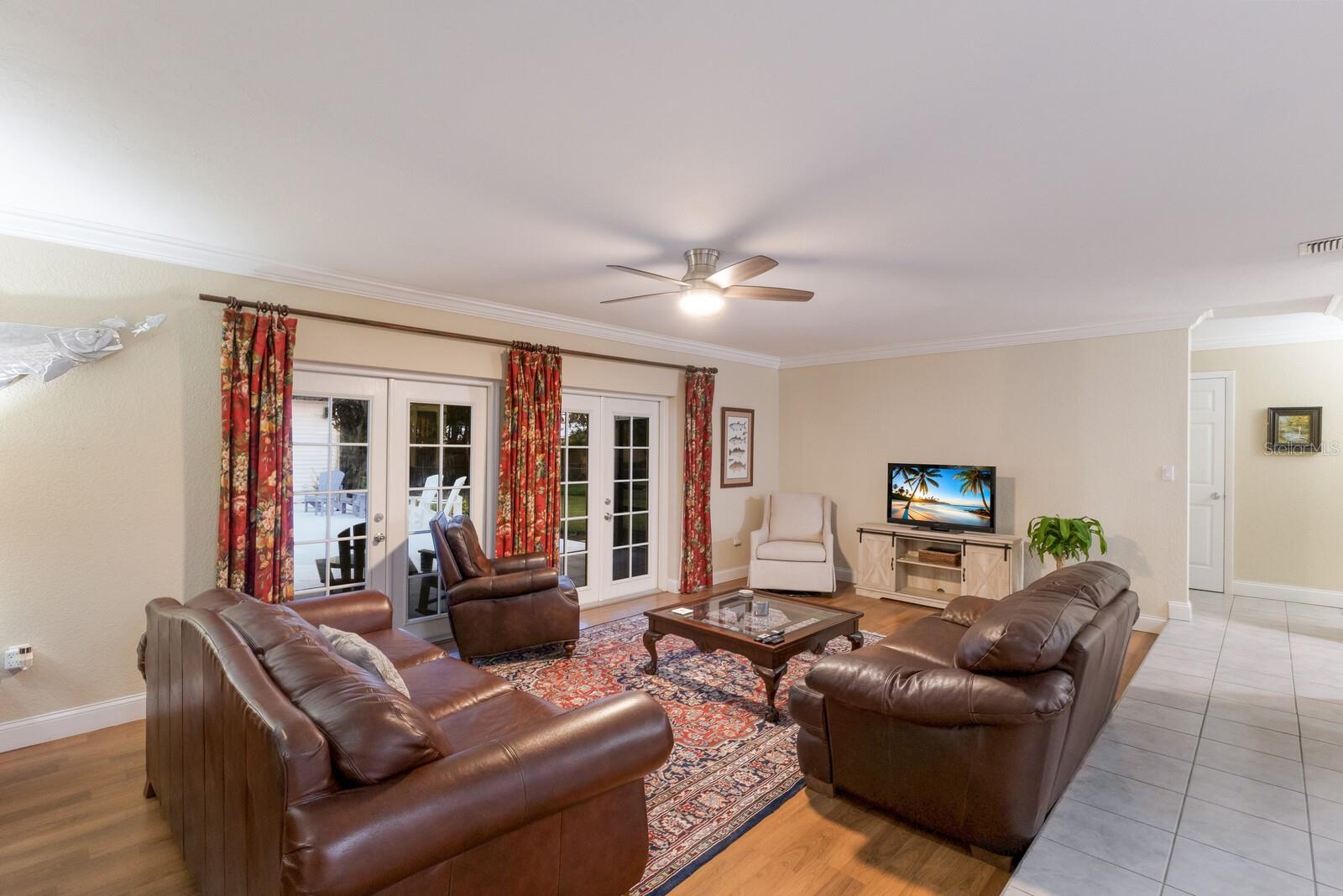 Image 8 of 38 For 7705 16th Avenue Nw