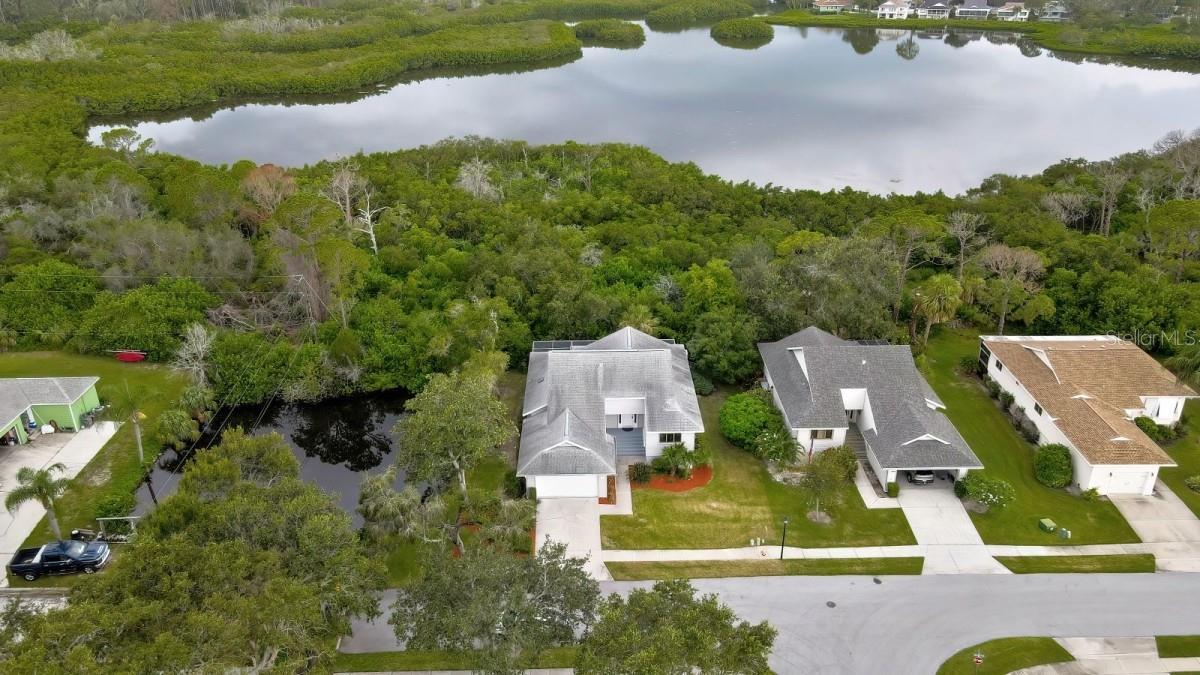 Image 10 of 47 For 1036 Lake Avoca Drive