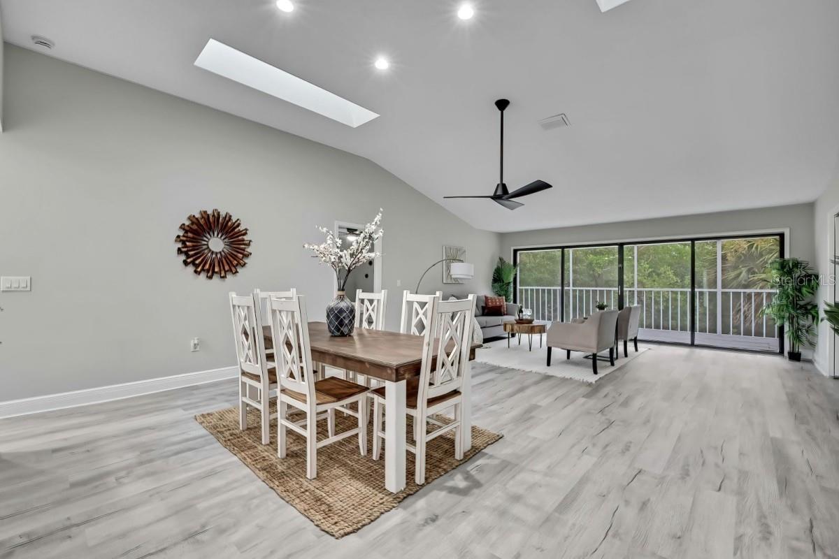 Image 14 of 47 For 1036 Lake Avoca Drive