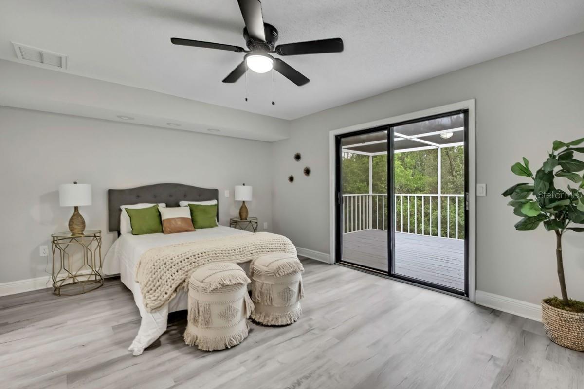 Image 22 of 47 For 1036 Lake Avoca Drive