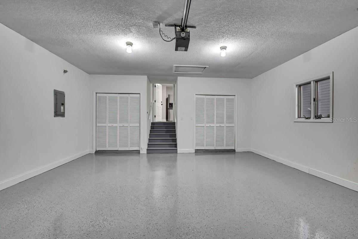 Image 25 of 47 For 1036 Lake Avoca Drive