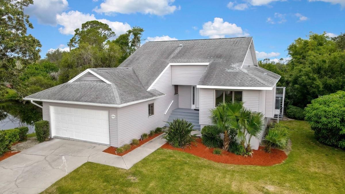 Image 3 of 47 For 1036 Lake Avoca Drive