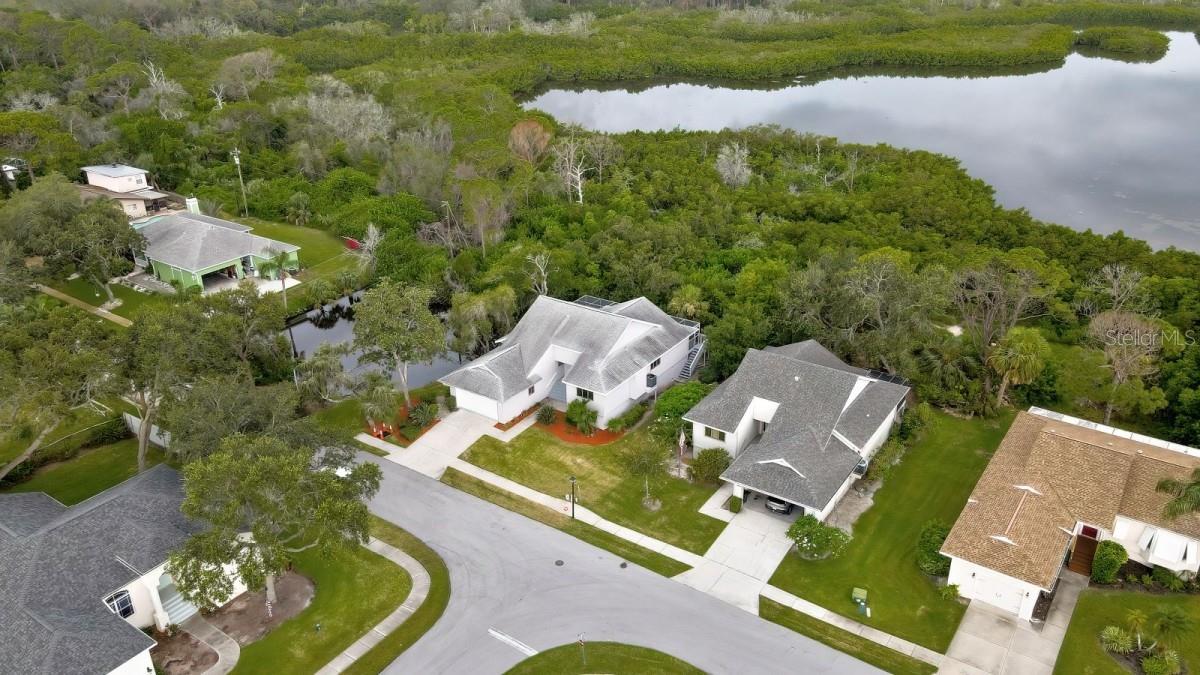 Image 9 of 47 For 1036 Lake Avoca Drive