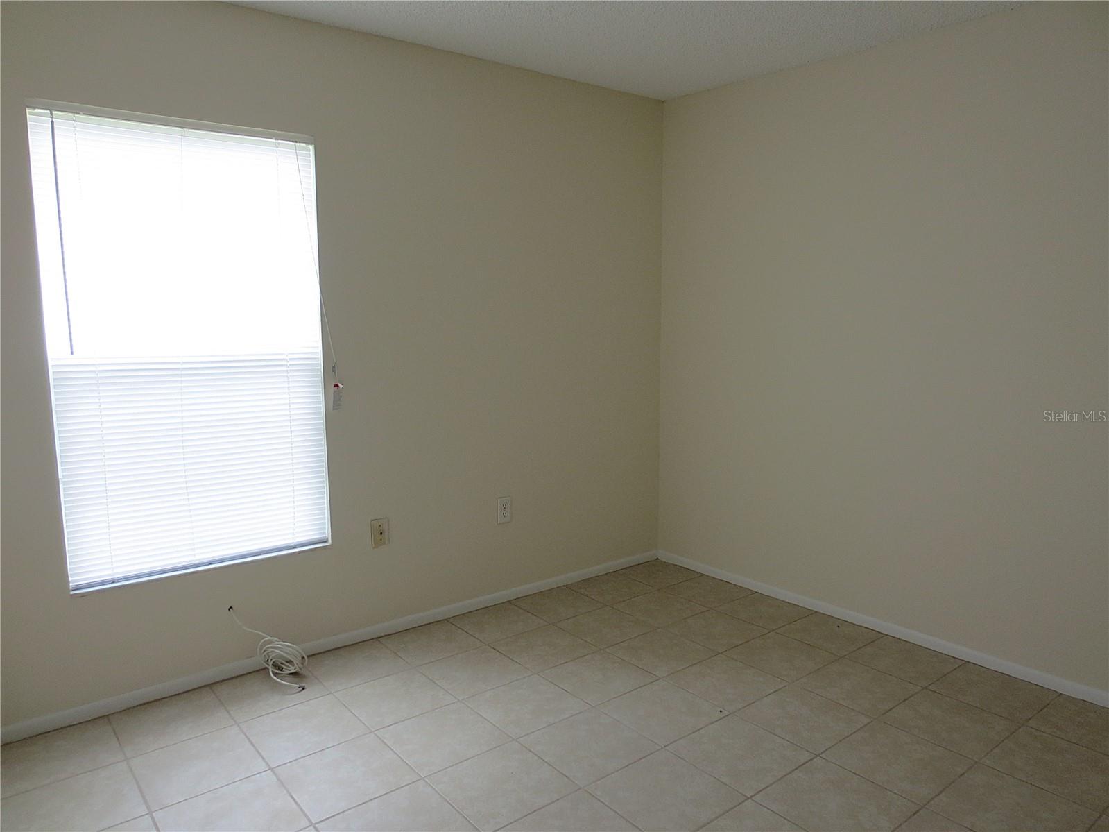 Image 11 of 14 For 1604 27th Avenue E