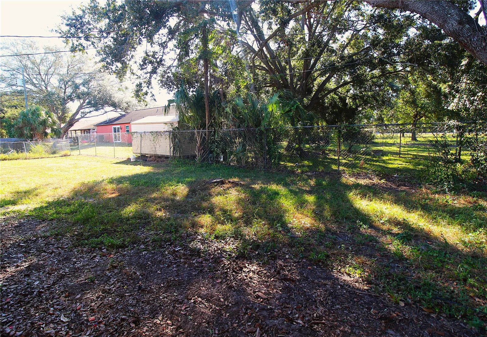 Image 17 of 18 For 1604 27th Avenue E